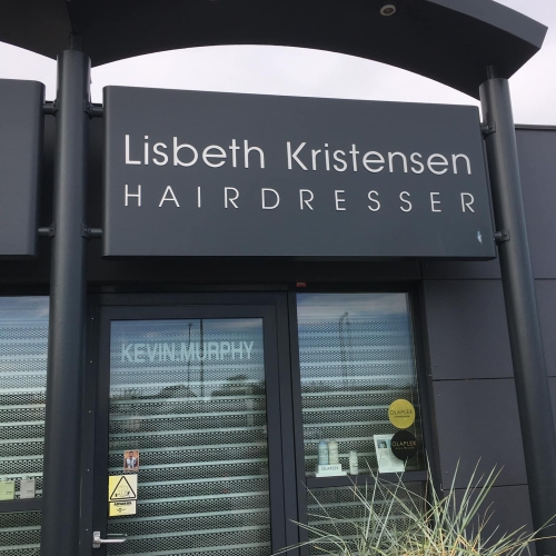 facadeskilte reklame skilte bilreklame folie print butik